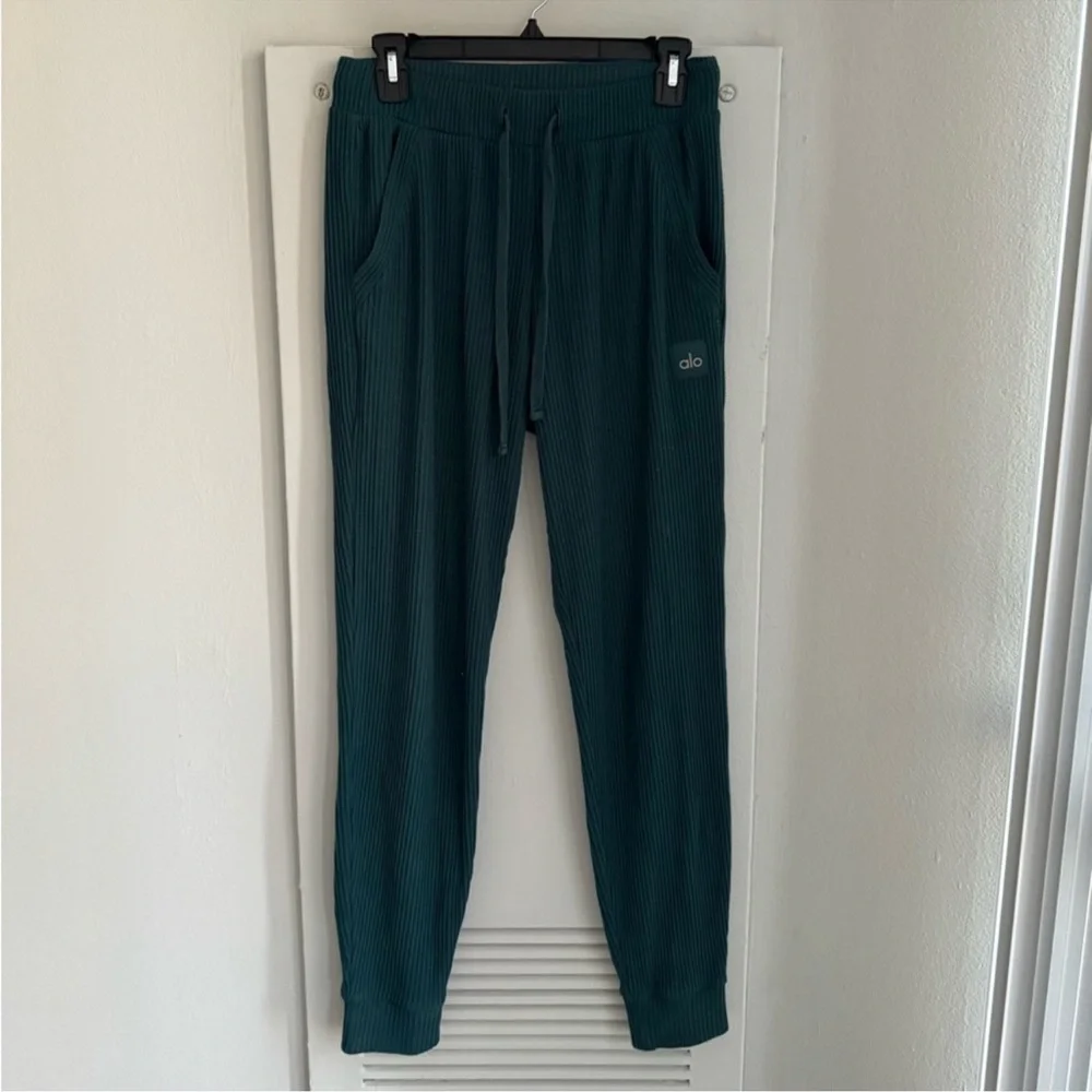 ALO Teal Muse Joggers M - Picture 3 of 3